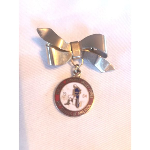 1964 BOY SCOUT JAMBOREE VALLEY FORGE MEMORABILIA COMMEMORATIVE PIN - Picture 1 of 5